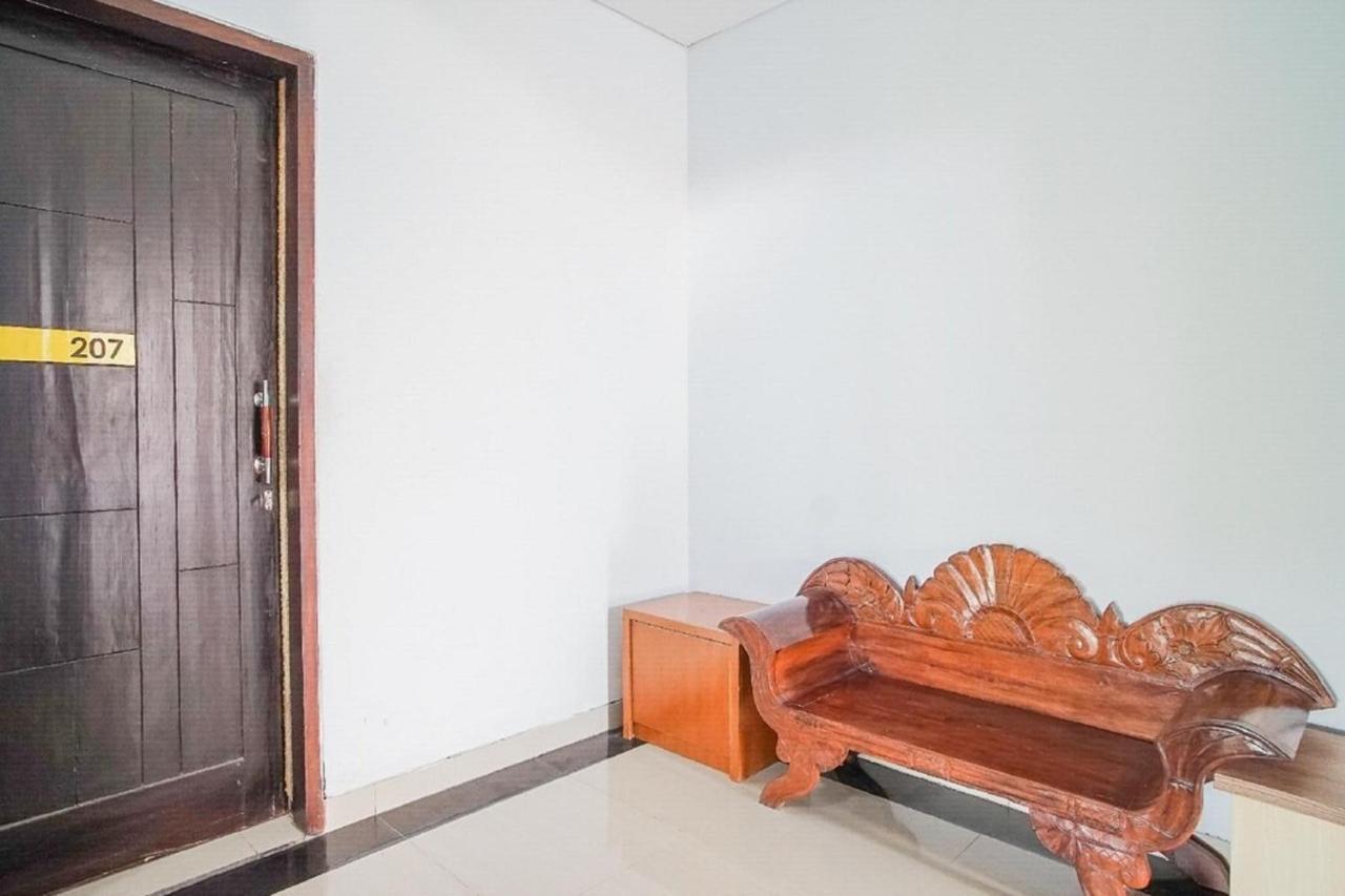 Reddoorz Near Muaya Beach Jimbaran Buitenkant foto